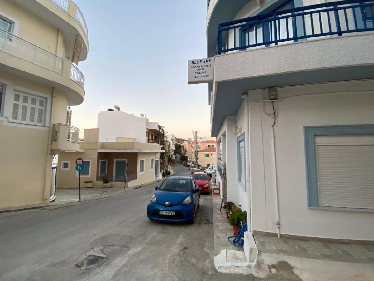 Blue Sky Apartments Karpathos Town  Exterior photo